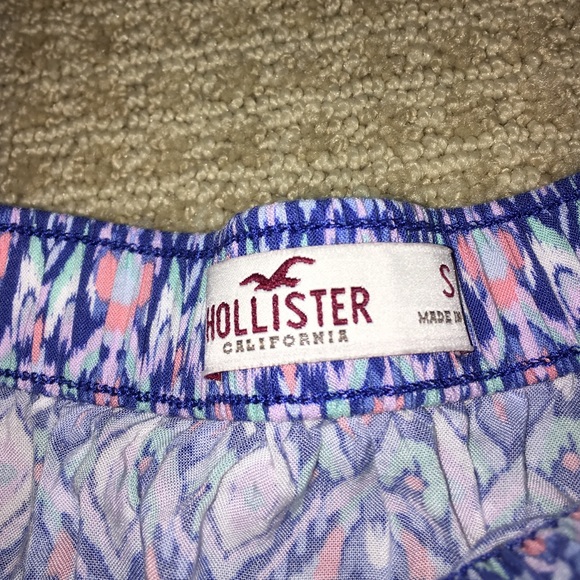 Hollister Skirt - Picture 2 of 3