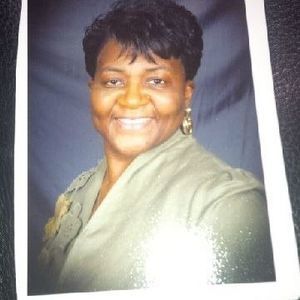 Meet your Posher, Effie