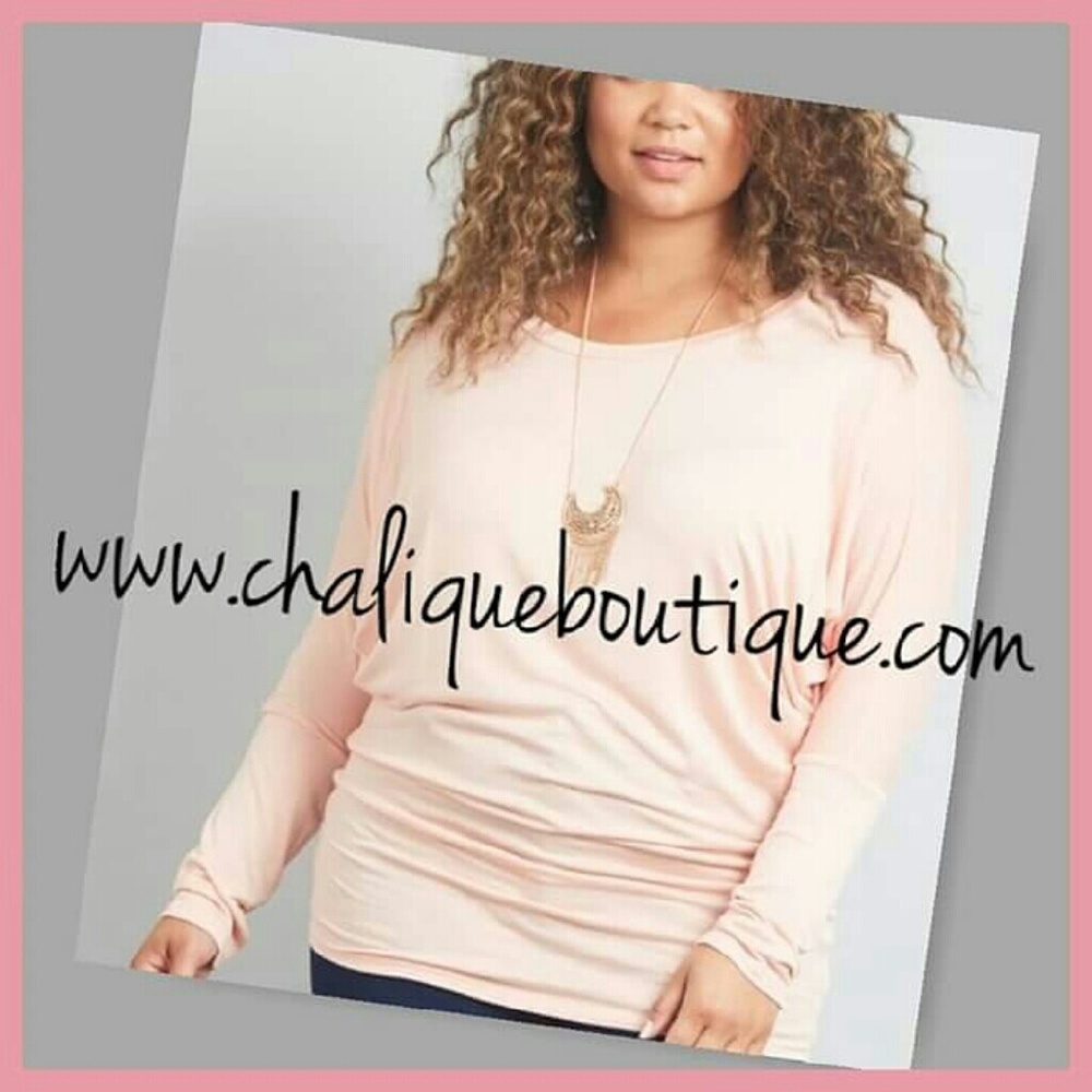 *New* Plus size top color Kelly Green