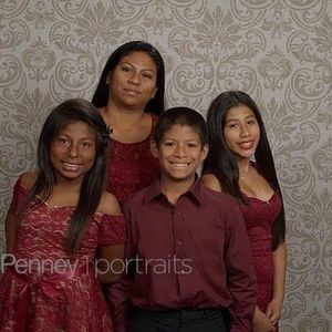 Meet your Posher, Elsy