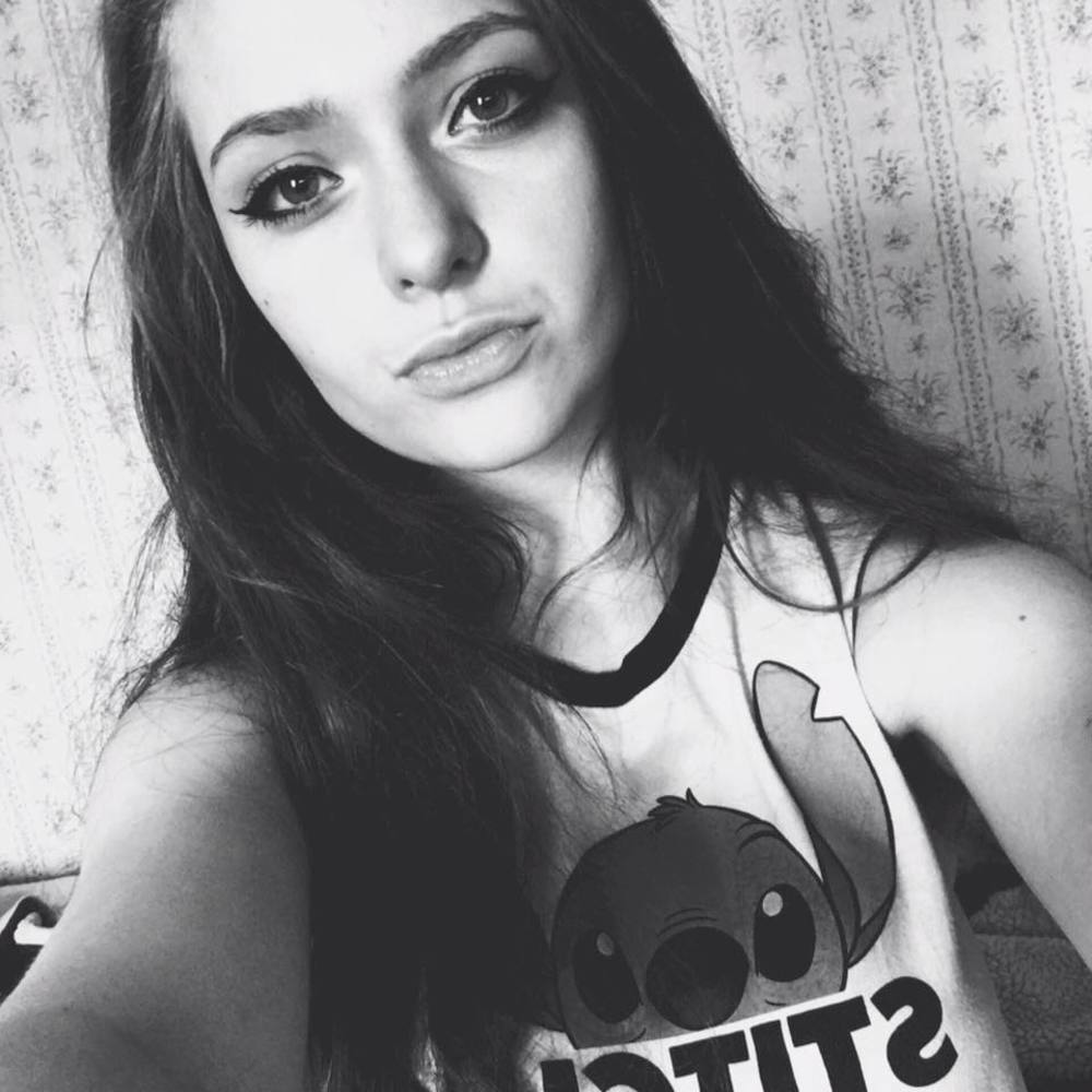 Meet your Posher, Krissa