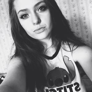 Meet your Posher, Krissa