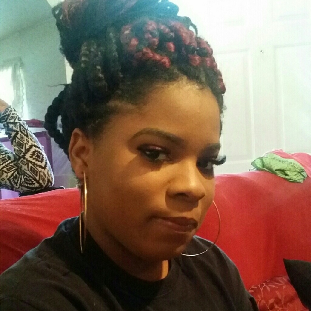 Meet your Posher, Zaneda