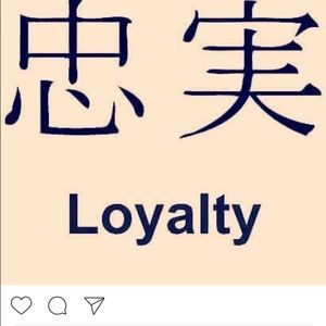 Meet your Posher, Monique