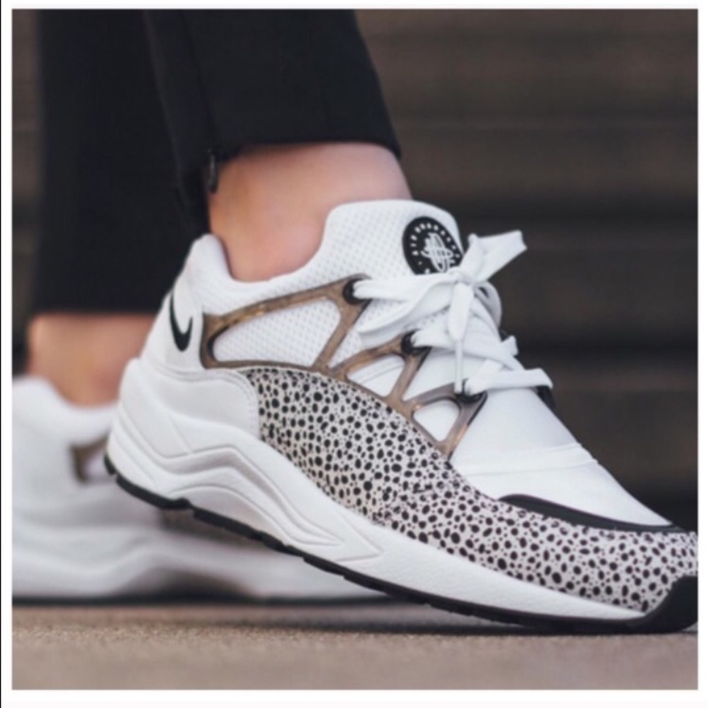 Nike Air Huarache Light Premium