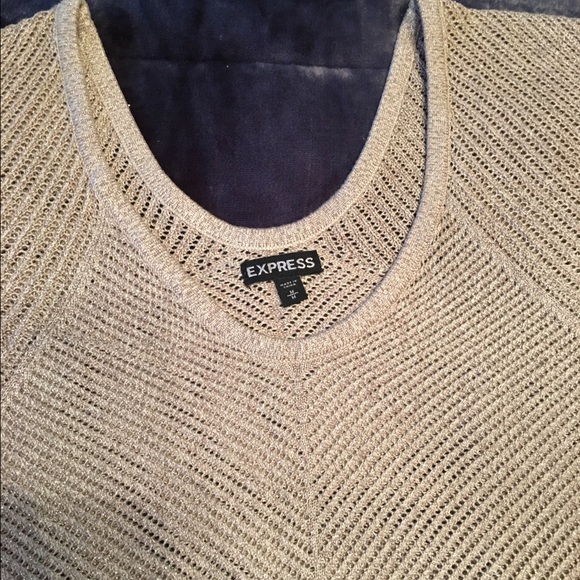 Express Sweater - Picture 2 of 3