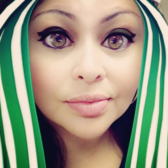 Meet your Posher, Martha - Picture 1 of 1