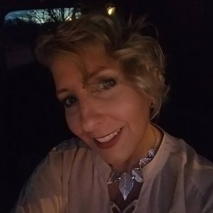 Meet your Posher, Pamela