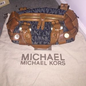 AUTHENTIC MICHAEL KORS HANDBAG!!!