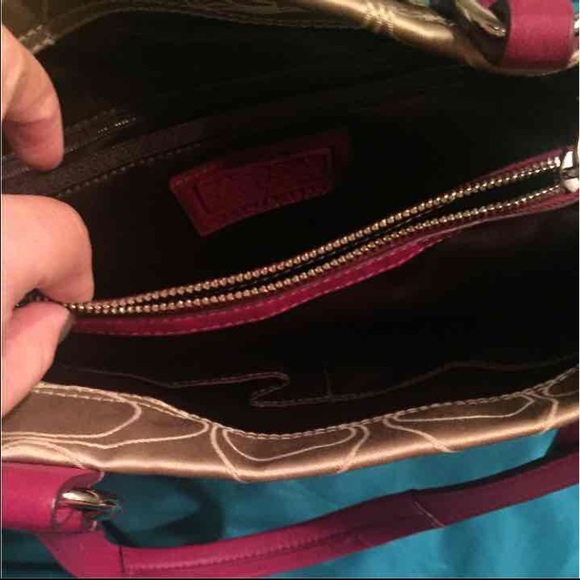 Coach Authentic beige purse - Picture 4 of 4