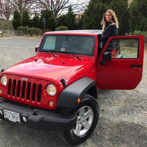 Meet your Posher, Katelynn - Picture 3 of 3