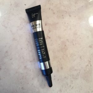IT cosmetics bye bye under eye concealer