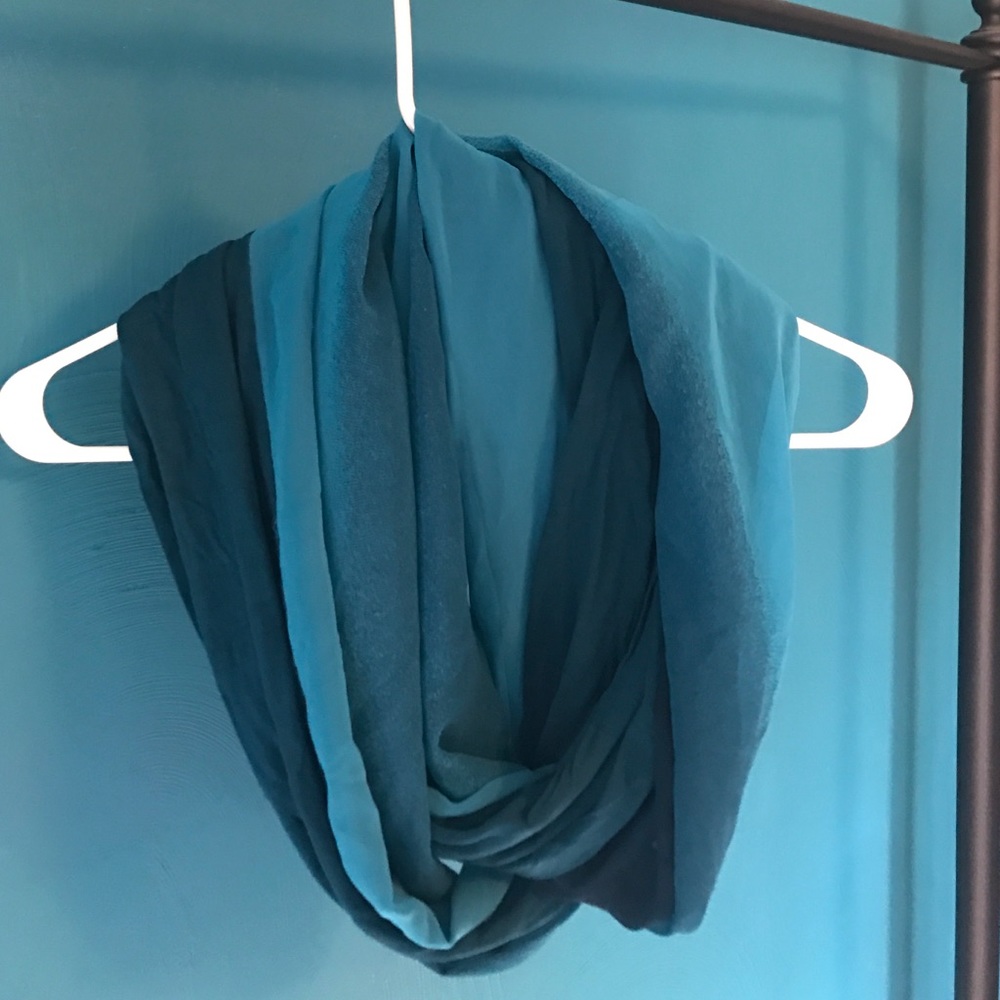 Express Infinity Scarf