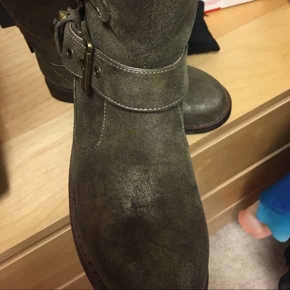 Great pair of boots! - Picture 3 of 3