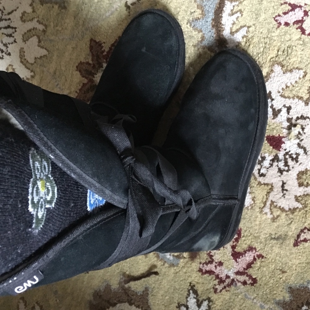 EMU Women's Ribbon Suede Boots