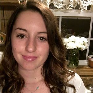 Meet your Posher, Alisha