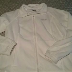 Soft, comfortable, white zip up Columbia fleece
