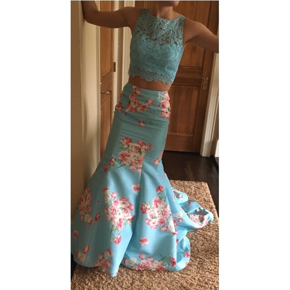 Sherri Hill Floral Prom Dress - Picture 2 of 4