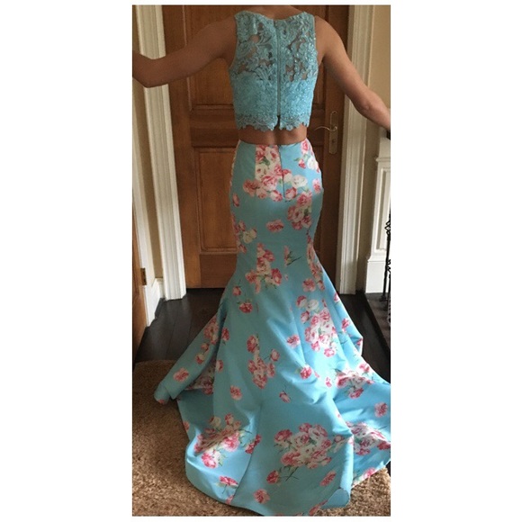 Sherri Hill Floral Prom Dress - Picture 3 of 4