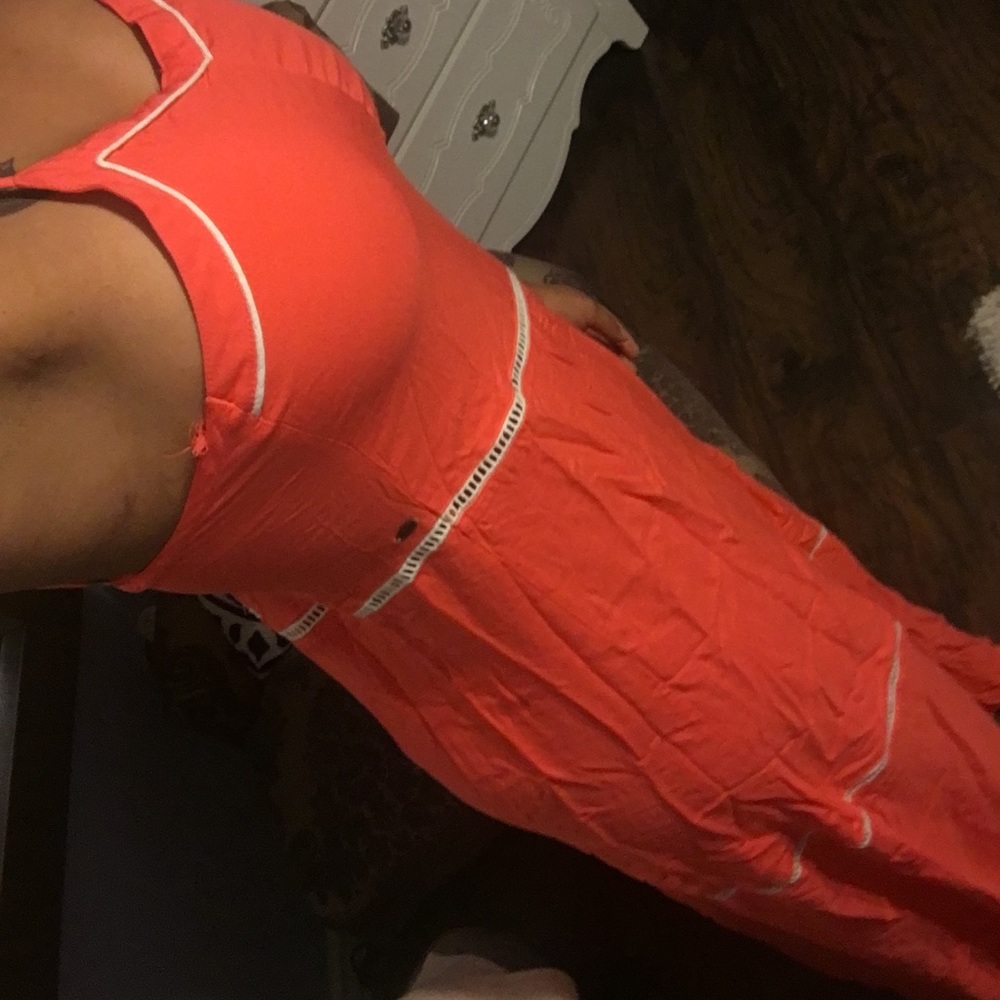 Very comfy O'Neill dress 💛