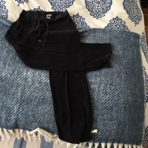 Juicy Couture black velour pants size small
