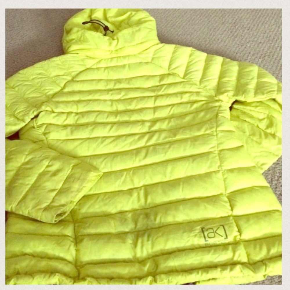 Burton AK Down Jacket DRYRIDE Outer shell