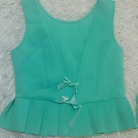Sea Foam Green 2 pc set skirt and top.  :) - Picture 3 of 4
