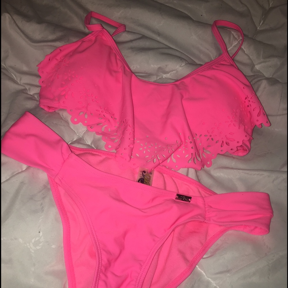 Two piece swimsuit 💗