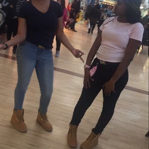 Meet your Posher, Dreama