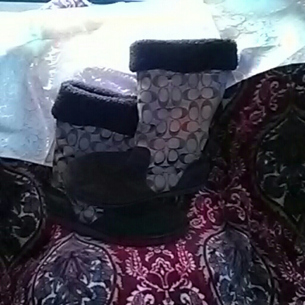 Coach boots