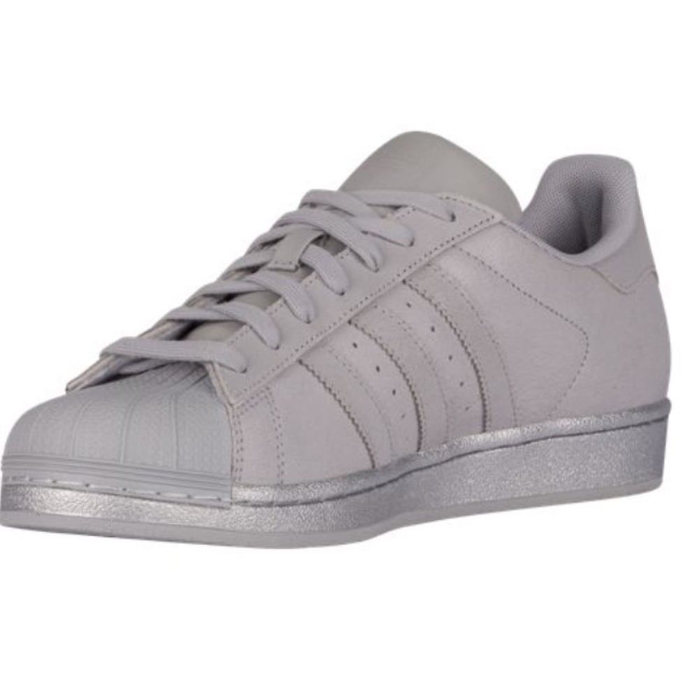 ADIDAS ORIGINALS SUPERSTAR. For Men and Women.