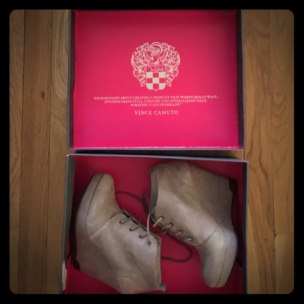 Vince Camuto "Smoke taupe" suede wedges