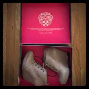 Vince Camuto "Smoke taupe" suede wedges