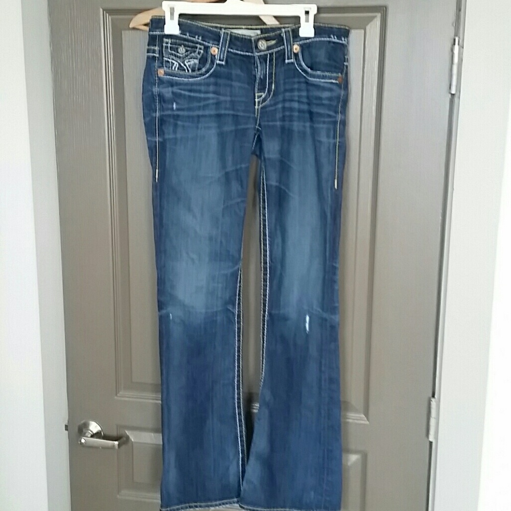 Big Star Liv jeans, 28R, 32.5 inch leg, distressed