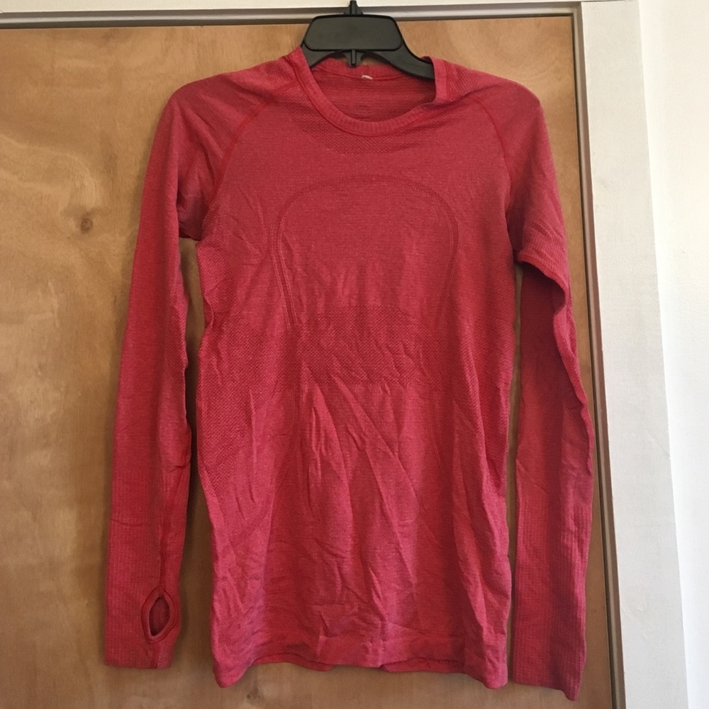 Lululemon long sleeve size 6