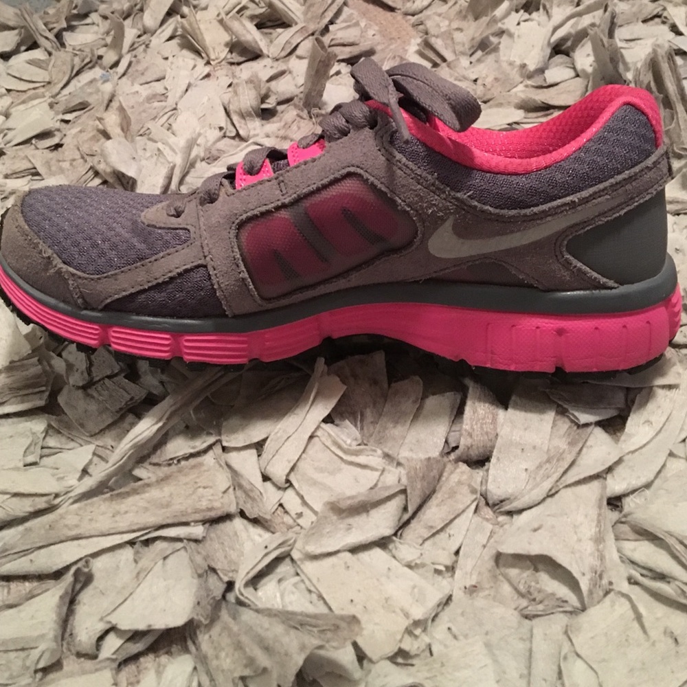 Nike Dual Fusion ST2