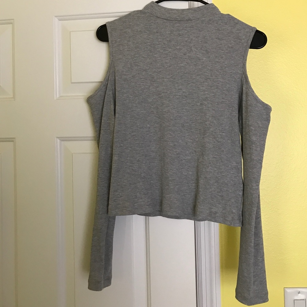 H&M Divided Turtleneck Cut-out shoulders top