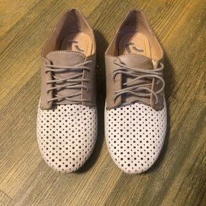 Tan and Brown Oxfords Size 7