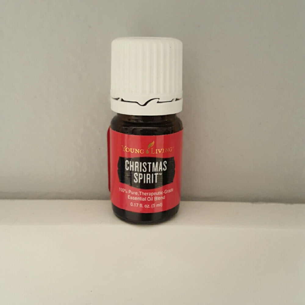 Christmas Spirit essential oil