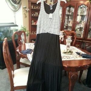 White and Black Stripe Sleeveless Maxi Dress