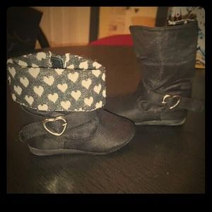 Toddler girl's size 4 boots