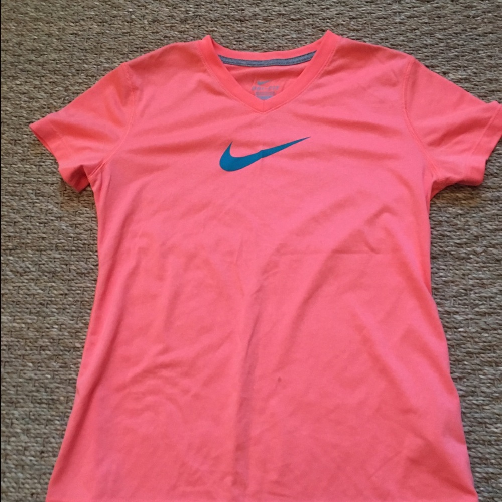 Nike workout top