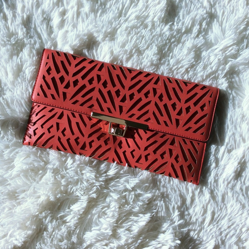 ❣️Red Laser Cut Clutch ❣️