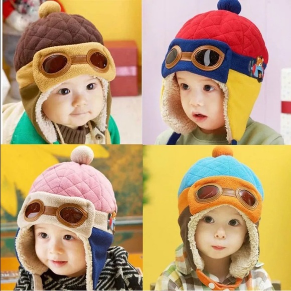 Cute warm aviator beanie with ear flaps. - Picture 2 of 6