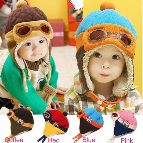 Cute warm aviator beanie with ear flaps. - Picture 3 of 6