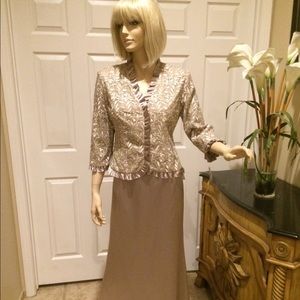 Size 8 Karen Miller Long Skirt & Matching Jacket