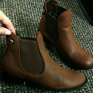 Brown Chelsea Boots