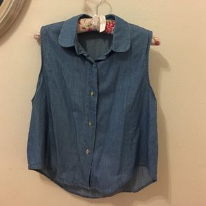 American apparel sleeveless button down