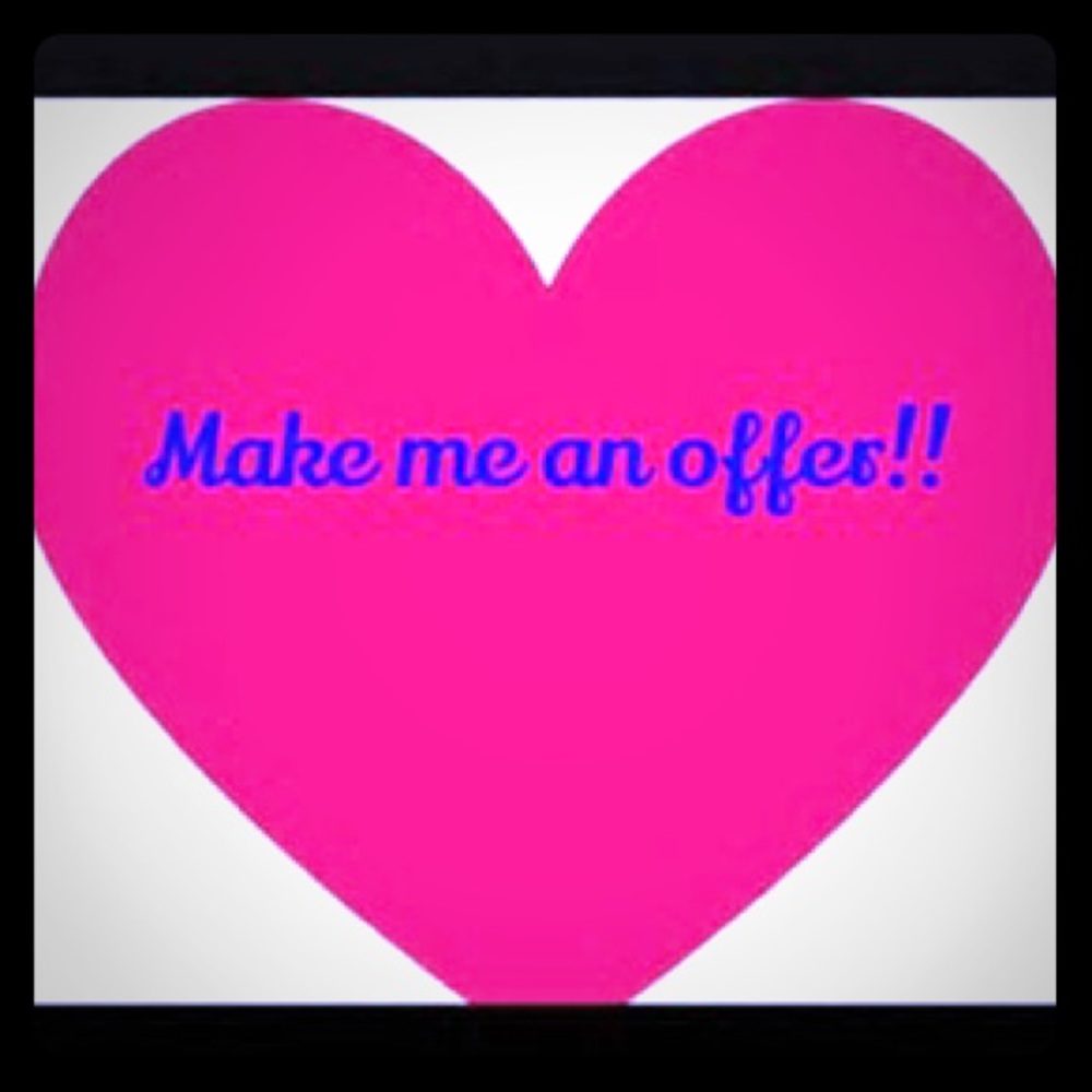 Jeans, dresses and more!!!❤️💗💗❤️