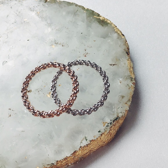 Emmalee Delicate Dainty Rose Gold Chain Link Ring - Picture 2 of 4